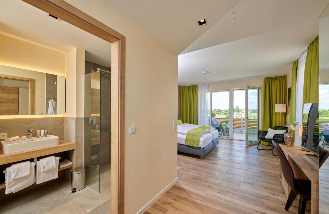 Kirchroth Bachhof Resort Hotel מראה חיצוני תמונה